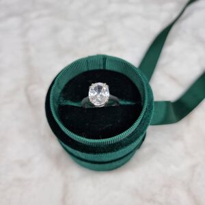 Aranys Stříbrný prsten s masivním oválným zirkonem, 54 03202